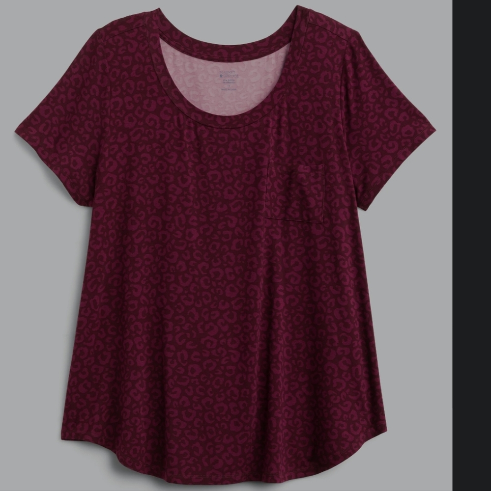 Market & Spruce Burgandy Leopard Top